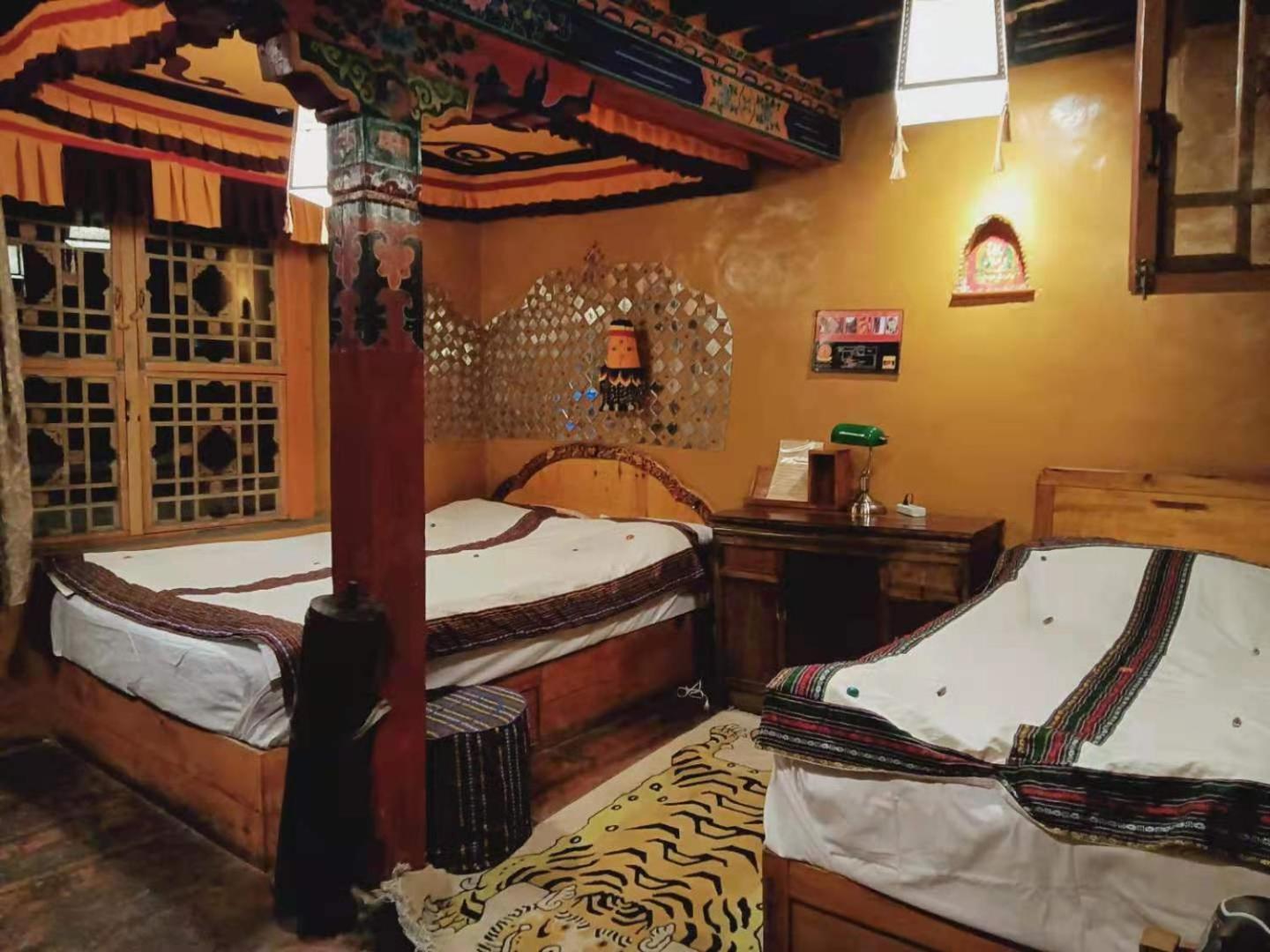 Shambhala Palace Hotel Lhasa Exterior photo