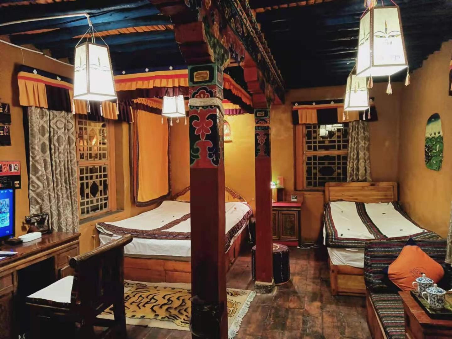 Shambhala Palace Hotel Lhasa Exterior photo