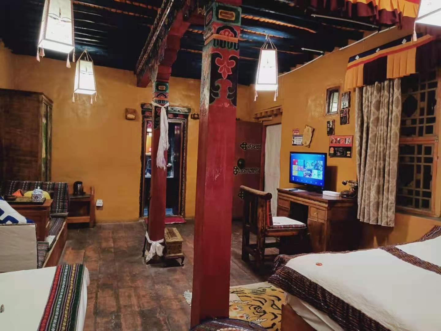 Shambhala Palace Hotel Lhasa Exterior photo