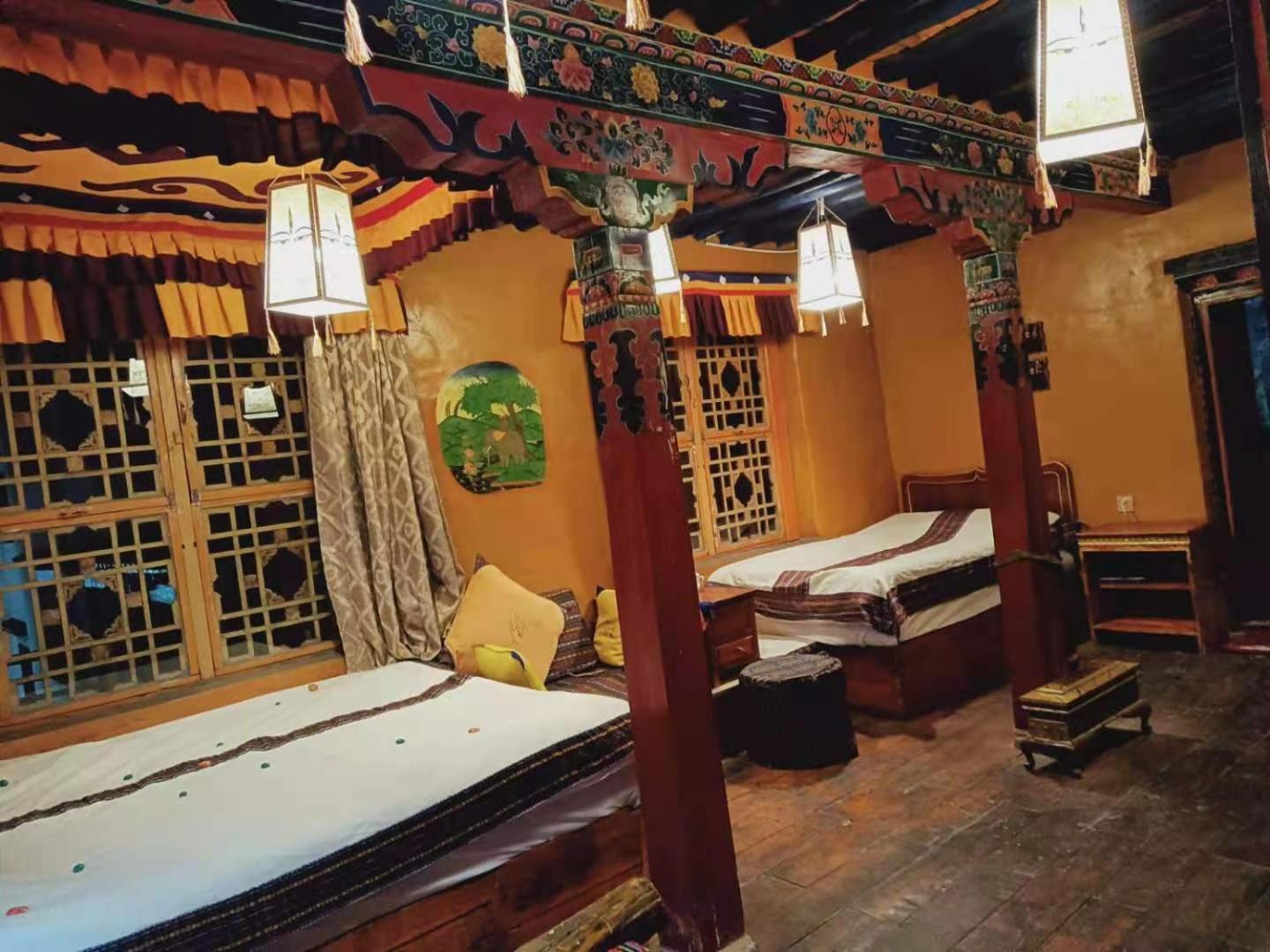 Shambhala Palace Hotel Lhasa Exterior photo